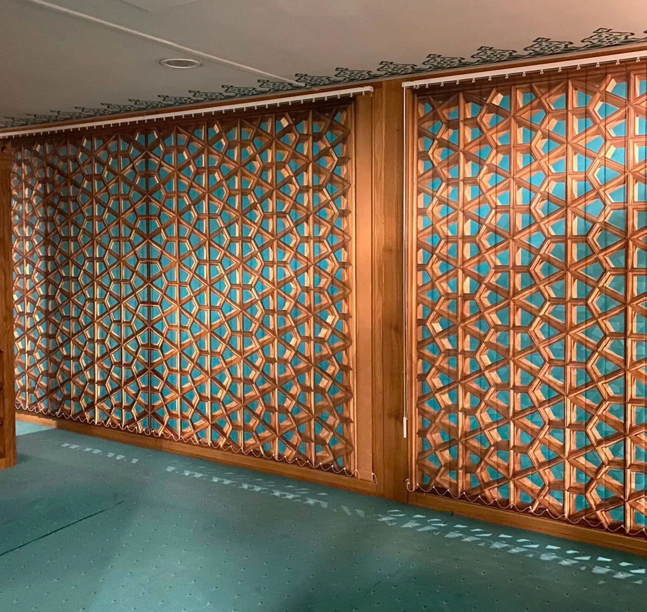 Как мы создали уникальные жалюзи с фотопечатью для мечети.