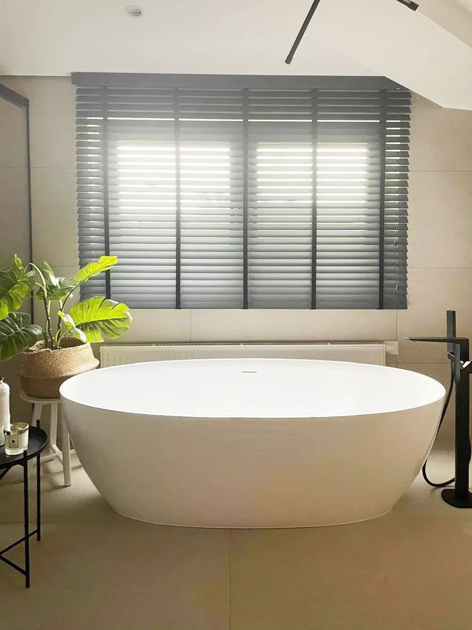 Выбор жалюзи для ванной комнаты