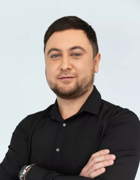 Казаков Азат
